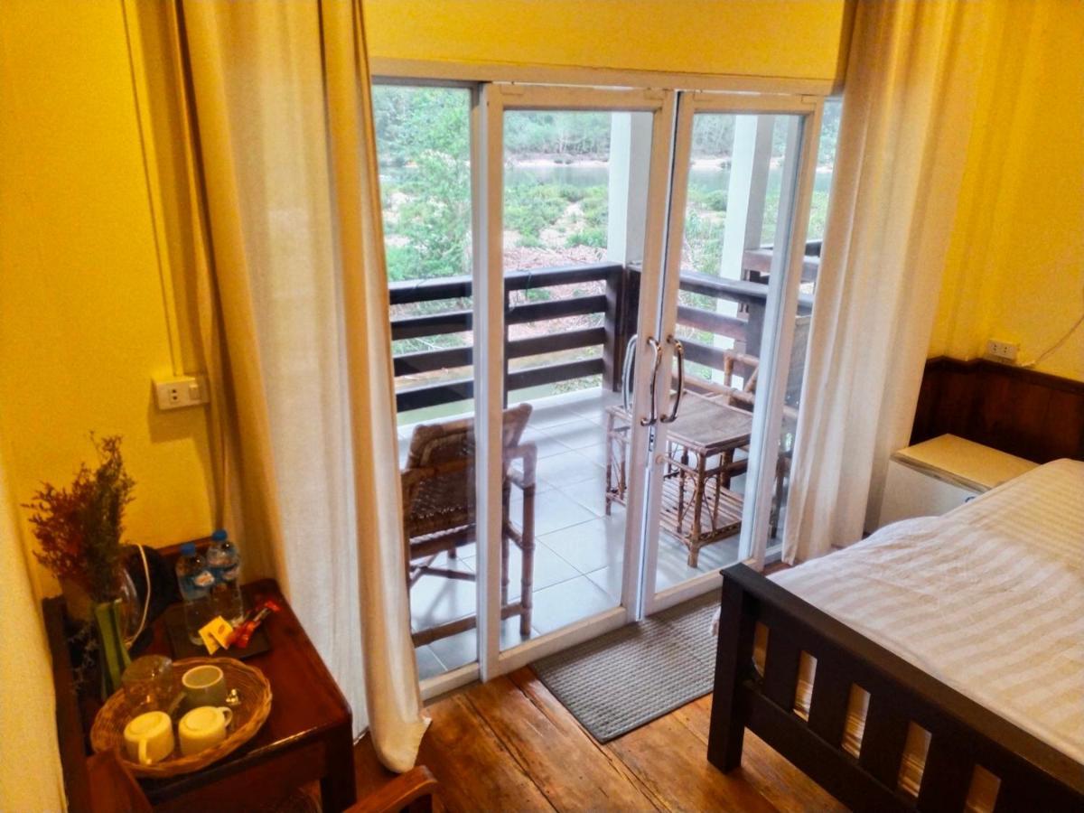 Riverview Bungalows & Gh Muang Ngoi Екстер'єр фото