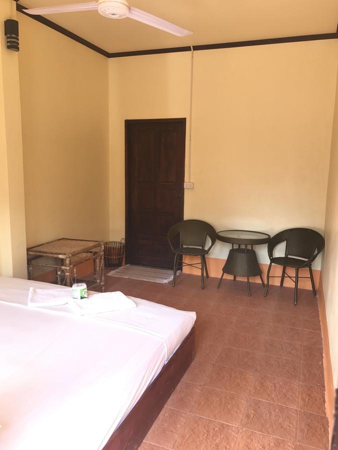 Riverview Bungalows & Gh Muang Ngoi Екстер'єр фото
