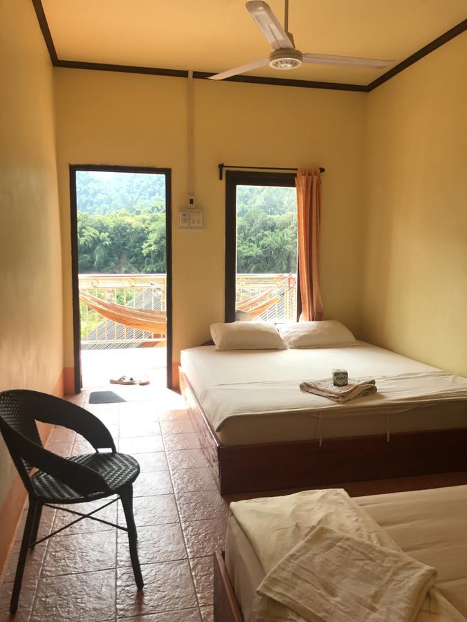 Riverview Bungalows & Gh Muang Ngoi Екстер'єр фото