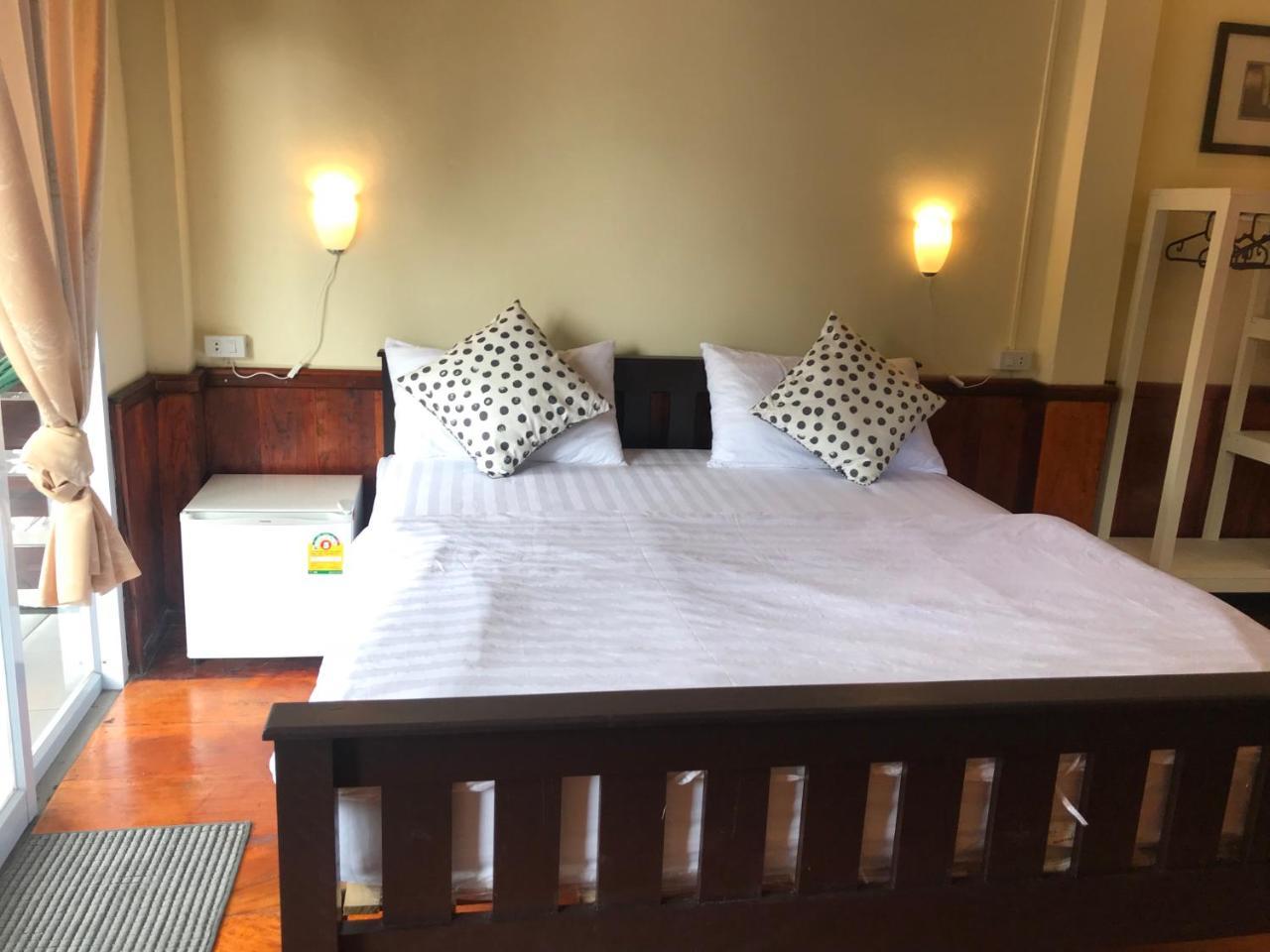 Riverview Bungalows & Gh Muang Ngoi Екстер'єр фото
