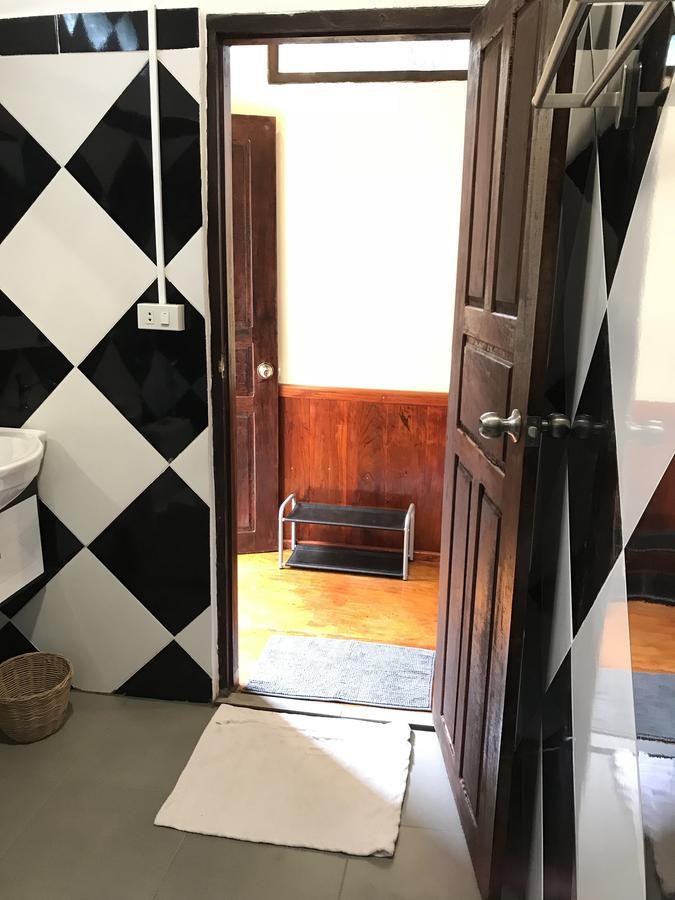 Riverview Bungalows & Gh Muang Ngoi Екстер'єр фото